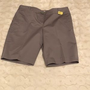 LOFT size 6 gray walking shorts